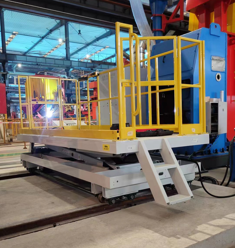济南轨道行走升降平台